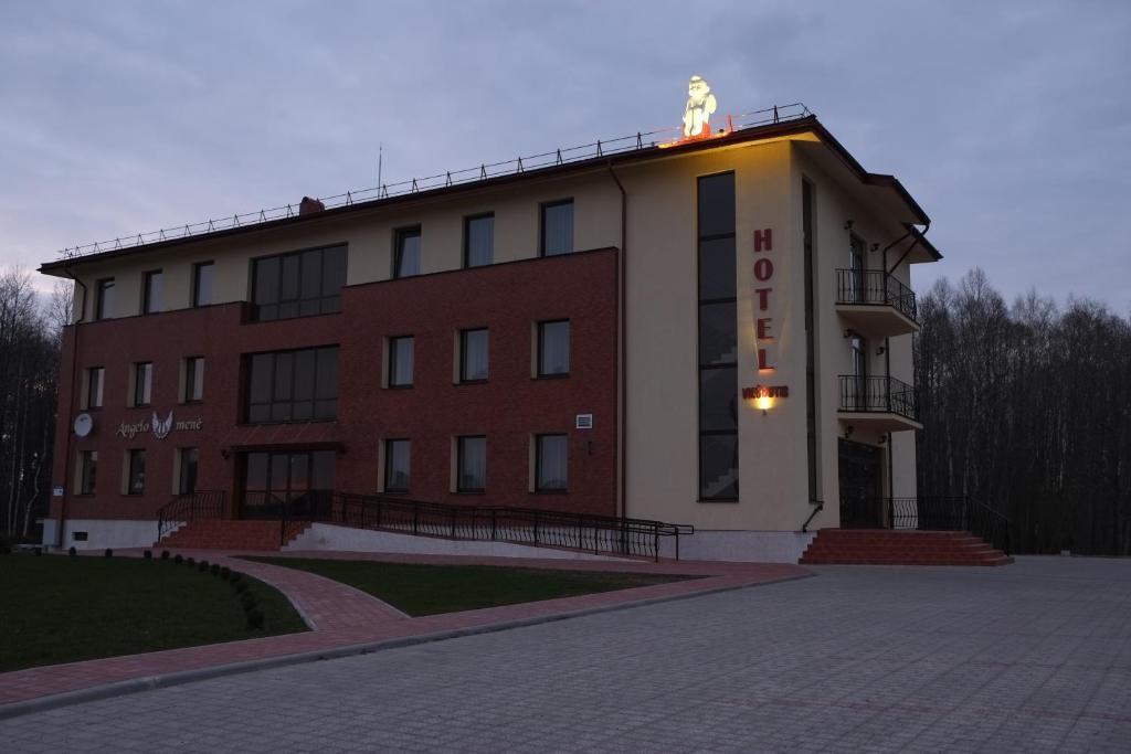 Hotel Angelas Utena Exterior foto